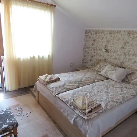 Stariyat Oreh Vendégház 3*